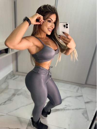 Conjunto Fitness Top e Calça - Chumbo Aveludado